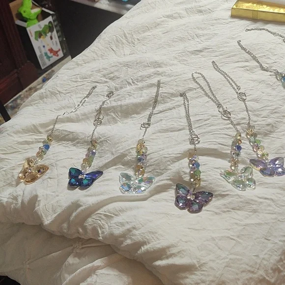 Suncatcher Crystal Butterfly Comes In Blue Green Blue And Yellow - Picture 9 of 9